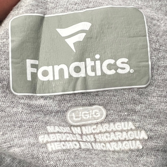 Boston Celtics 2023 - 2024 Easter Conference Champions NBA Gray Crewneck Tshirt - Picture 4 of 4